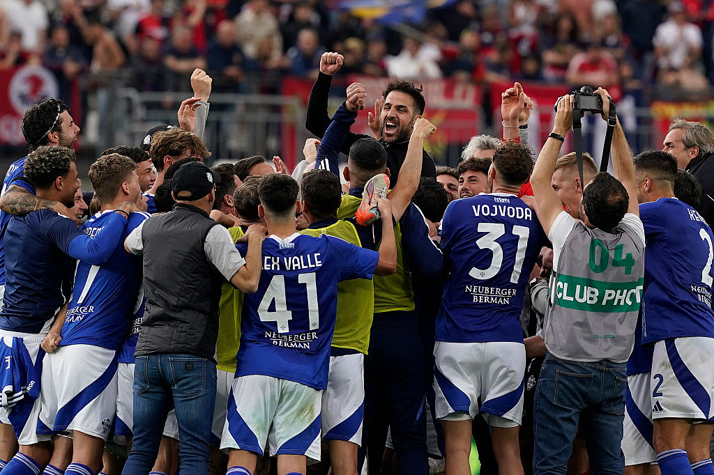 Como v Genoa - Serie A
