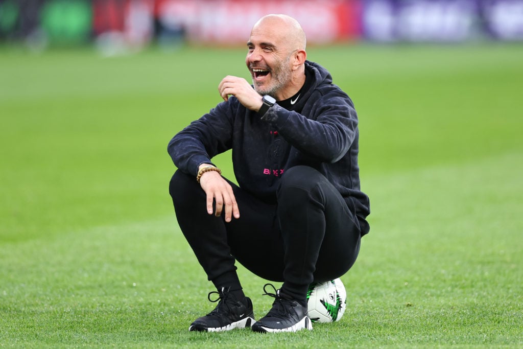 Enzo Maresca during a Chelsea training session before the Conference League final