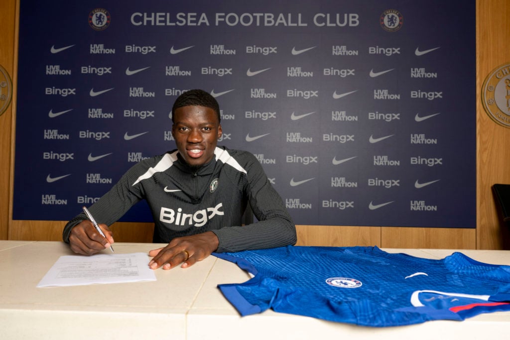 New Chelsea Signing Mamadou Sarr