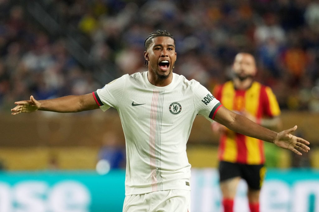 Andrey Santos issues instructions during Esperance de Tunis v Chelsea FC: Group D - FIFA Club World Cup 2025