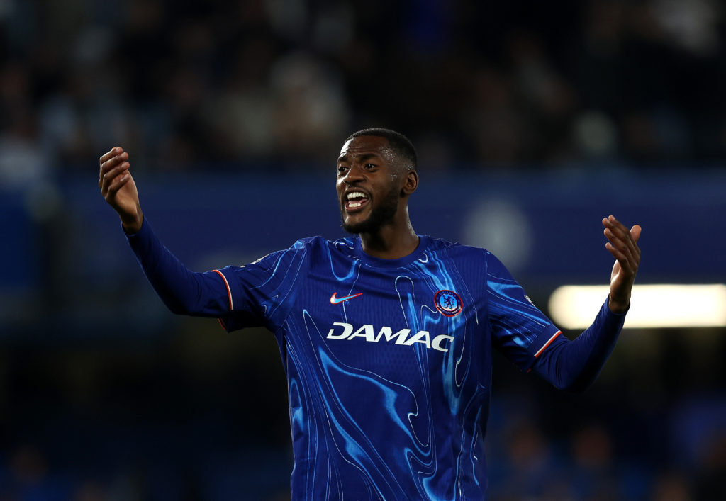 Tosin Adarabioyo playing for Chelsea against Manchester United in the Premier League.