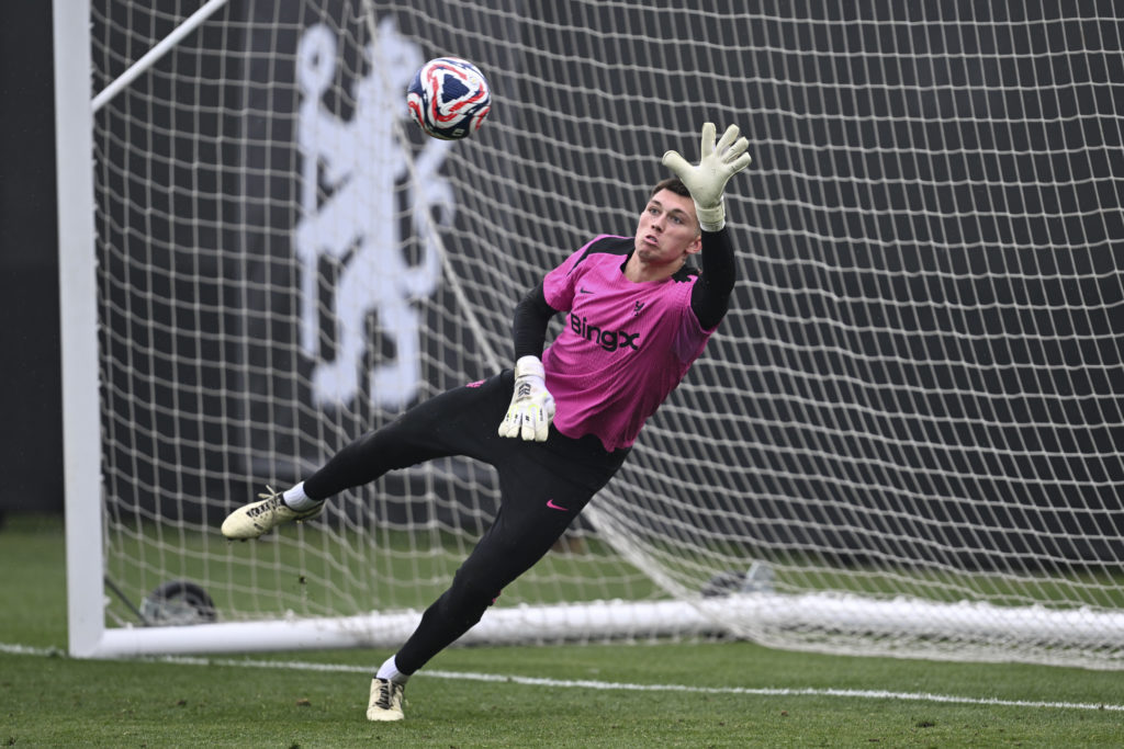 Gabriel Slonina makes a save during Chelsea FC Training Session - FIFA Club World Cup 2025