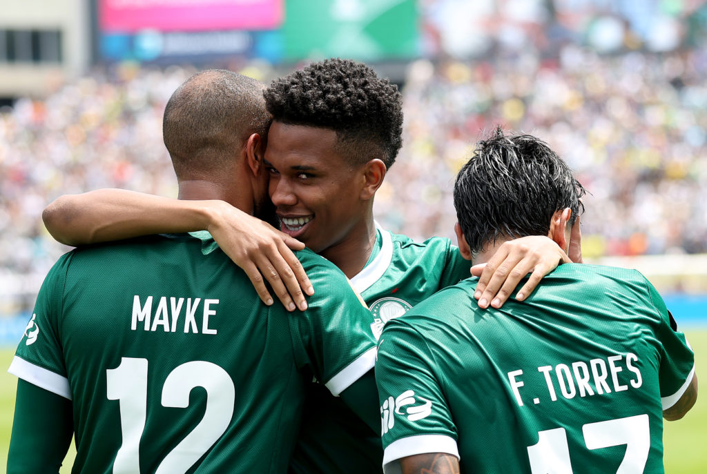 Estevao Willian celebrates with teammates Mayke and Facundo Torres during SE Palmeiras v Botafogo FR: Round Of 16 - FIFA Club World Cup 2025