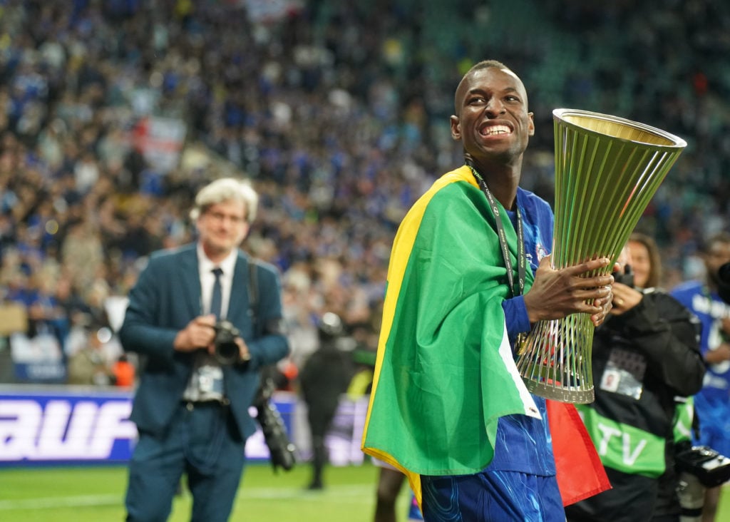Nicolas Jackson lifts the trophy during Real Betis Balompie v Chelsea F.C. - UEFA Conference League Final