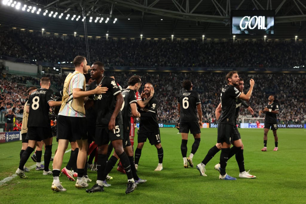 Juventus players celebrating goal against Juventus