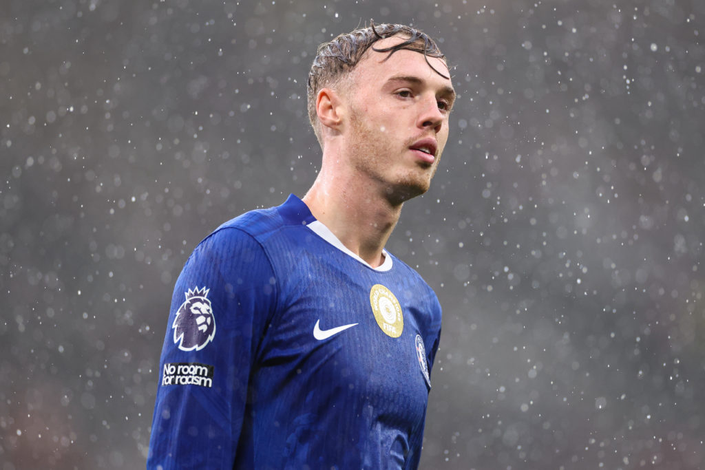 Chelsea star Cole Palmer in the rain