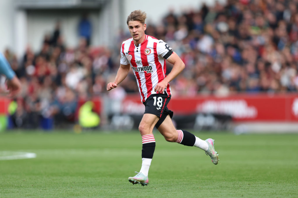 Yehor Yarmolyuk playing for Brentford against Manchester City in the Premier League.