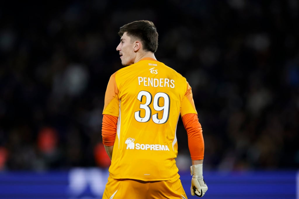 Strasbourg goalkeeper Mike Penders playing against Paris Saint-Germain in Ligue 1.