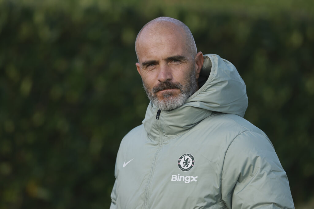 Enzo Maresca looks on during Chelsea training session