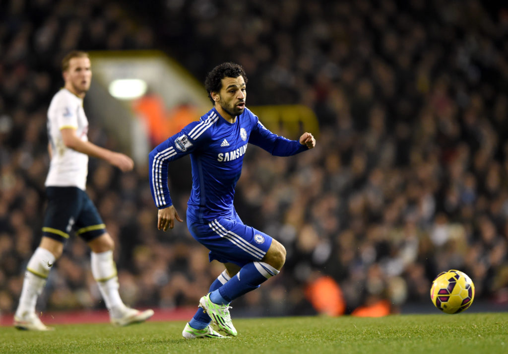 Mohamed Salah playing for Chelsea against Tottenham in the Premier League.