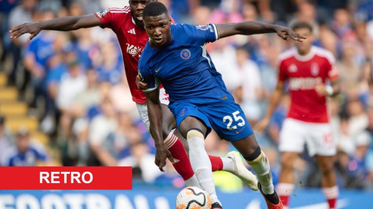 Moises Caicedo battles for possession during Chelsea FC v Nottingham Forest - Premier League