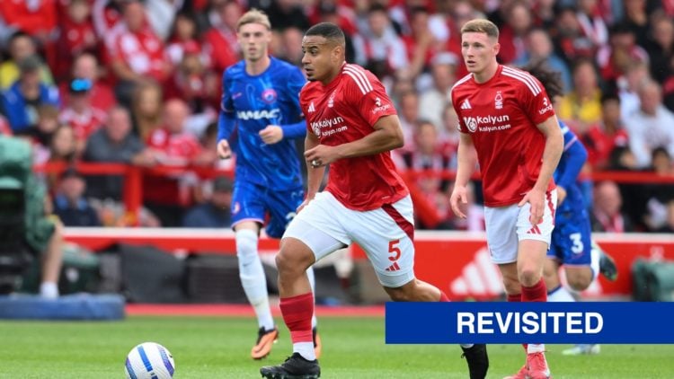 Nottingham Forest Murillo running with the ball