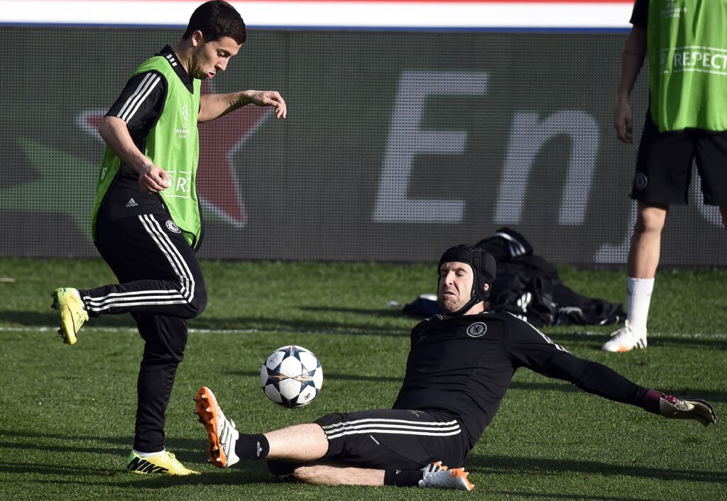 Eden Hazard and Petr Cech in Chelsea training