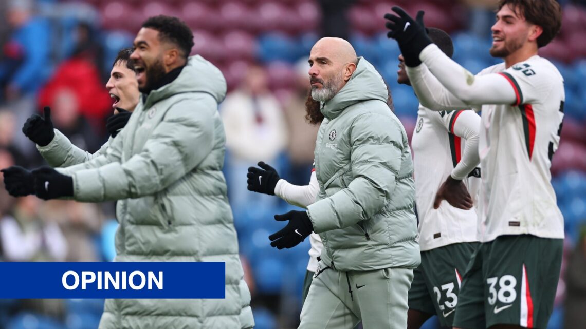 Chelsea team celebrating Burnley win