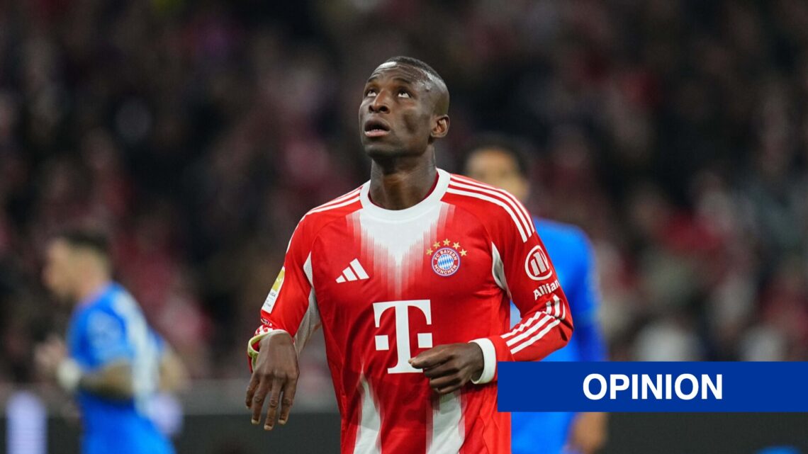 Bayern Munich striker Nicolas Jackson looking up