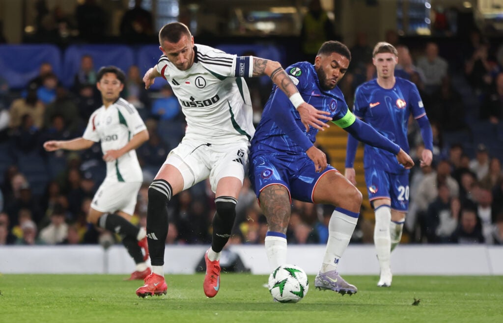 Legia Warszawa's Tomas Pekhart and Chelsea's Reece James