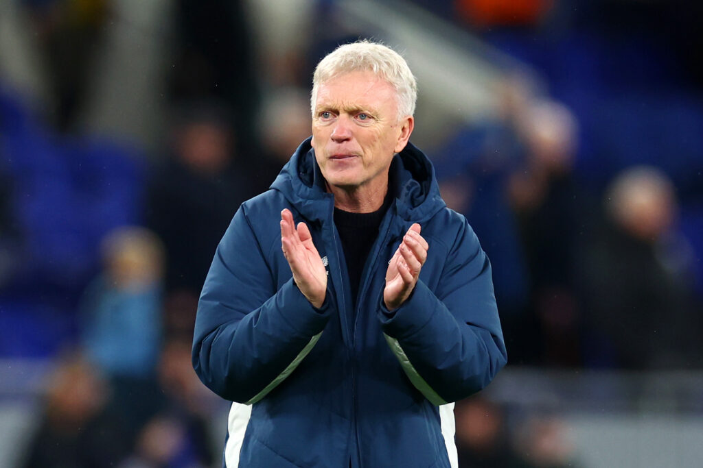 Everton manager David Moyes applauds the supporters