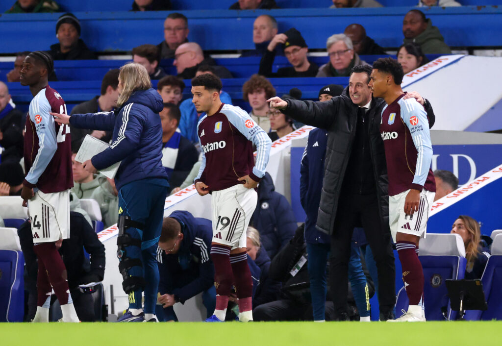 Unai Emery, Manager of Aston Villa, gives instructions to Ollie Watkins