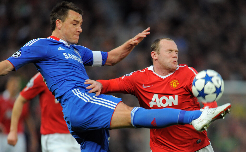 Chelsea's English defender John Terry (L