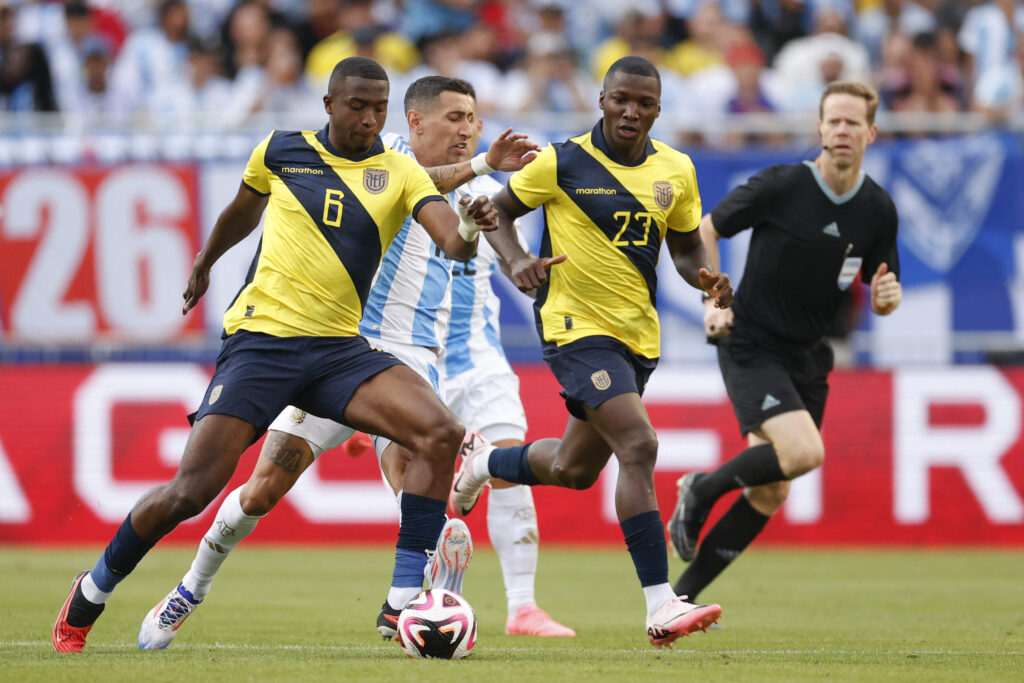 FBL-FRIENDLY-ARG-ECU