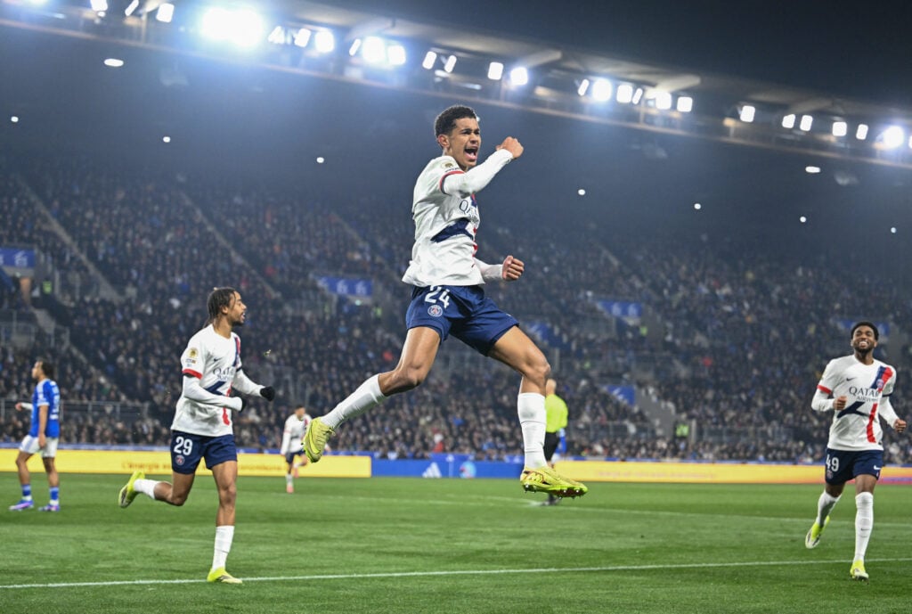PSG's Senny Mayulu.