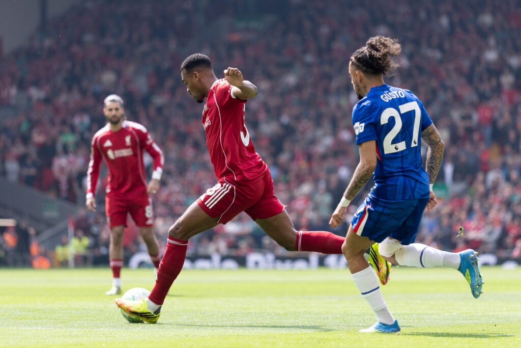 Ryan Gravenberch of Liverpool shoots