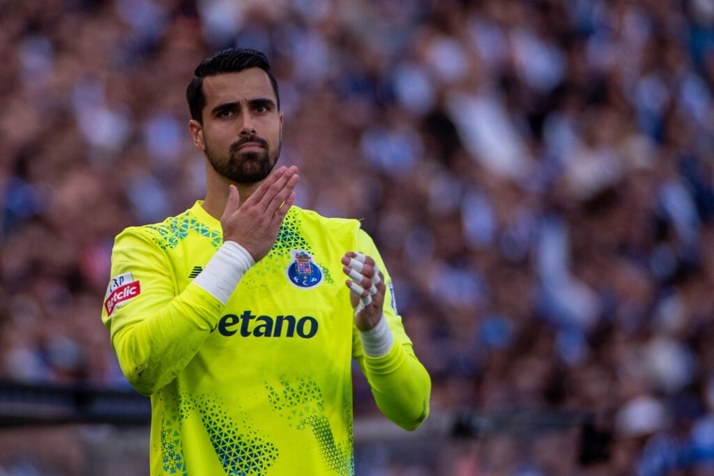 Diogo Costa from FC Porto thanks fans
