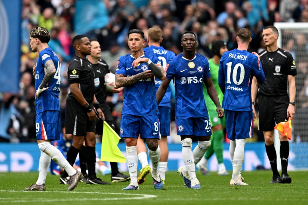 Enzo Fernandez (L) and Moises Caicedo of Chelsea (R)