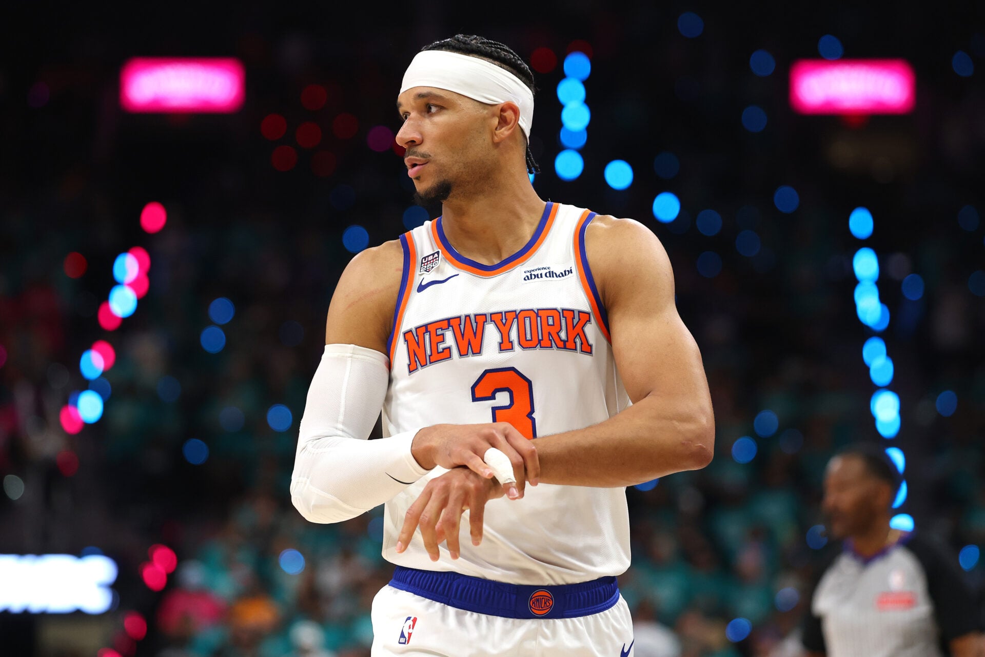 New York Knicks star Josh Hart, a Chelsea fan, posts a sharp jab at Arsenal.
