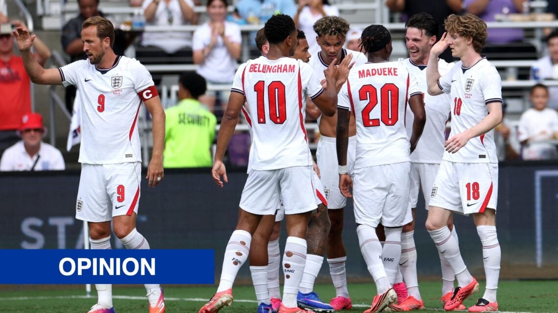 Declan Rice #4 of England celebrates with his teammates