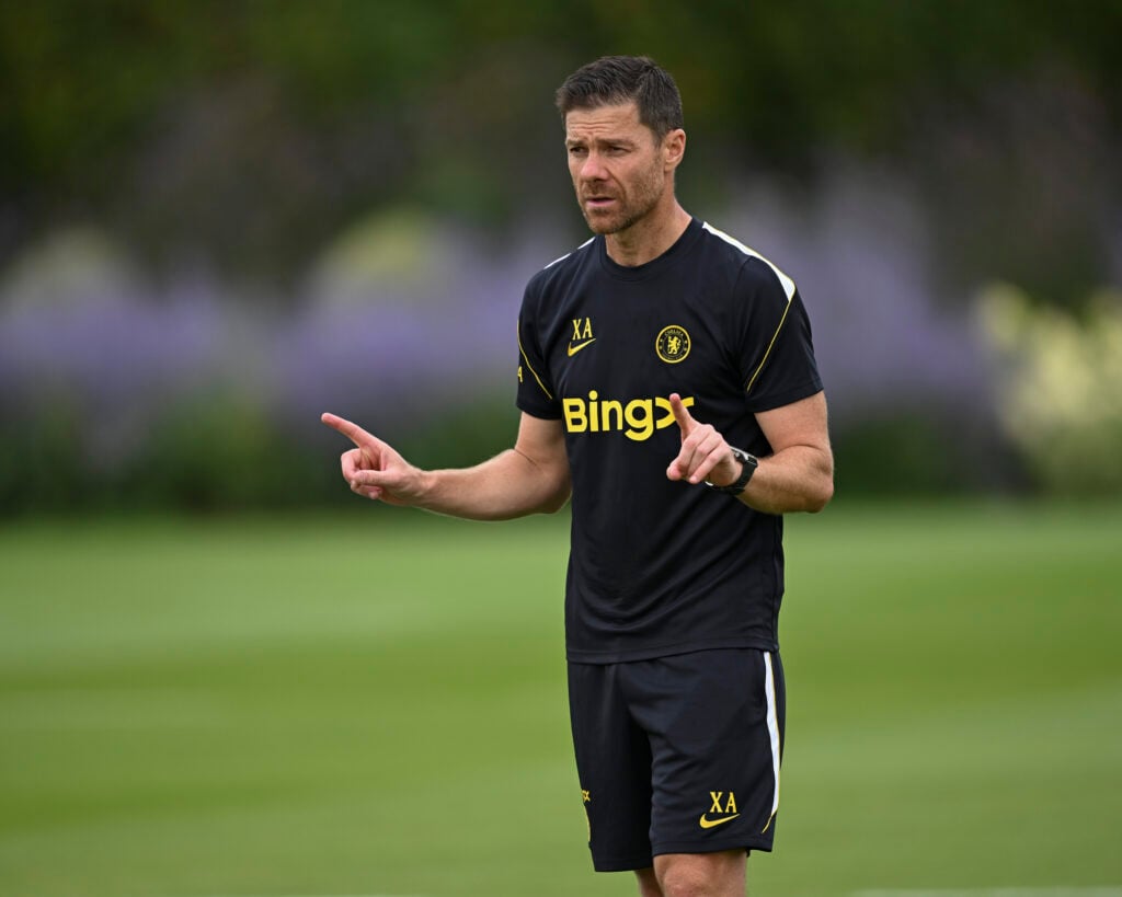 Manager Xabi Alonso of Chelsea
