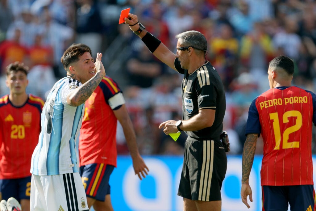 Enzo Fernandez of Argentina is shown a Red card